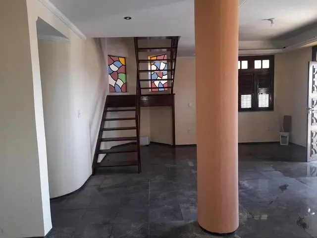 Imagem 2: Casa para Aluguel Residencial Ou Comercial, com 406 M² com 6 Quartos, Piscina, Poço