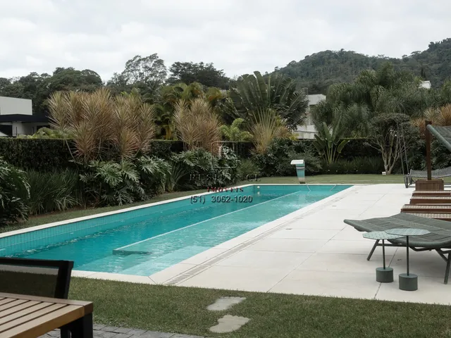Imagem: Mansão de Luxo em Condomínio Chácara