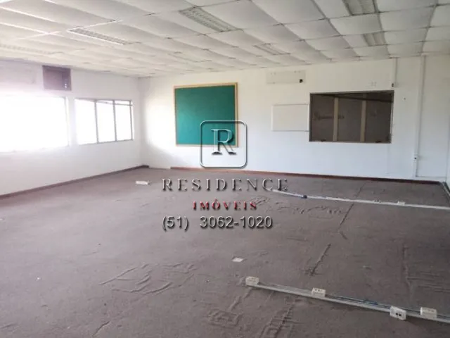 Imagem 2: Depósito industrial de 699 m² para venda ou locação em Porto Alegre-RS, bairro