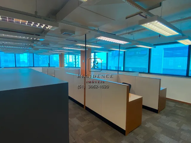 Imagem 6: Sala Comercial de 481m² Pronta e Mobiliada com 8 Banheiros no Moinhos de Vento, Porto