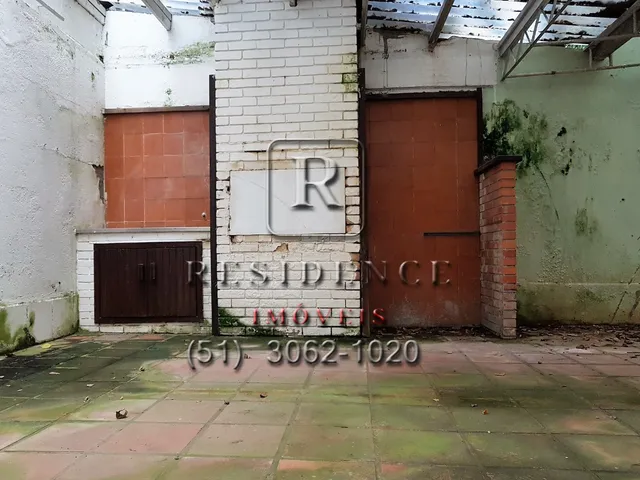 Imagem 10: Imperdível Casa à Venda em Porto Alegre-RS: 4 Quartos, 1 Suíte, 3 Salas, 1 Banheiro, 3