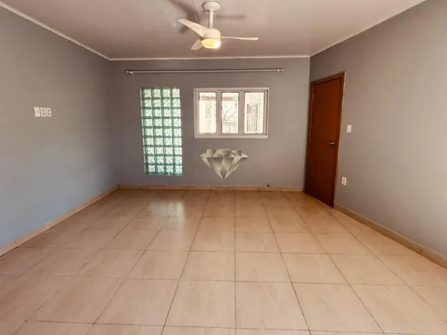 Imagem 6: Casa à venda em Novo Esteio, Esteio - Com Quintal e Varanda