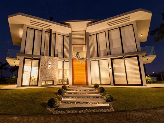 Imagem 1: Casa na praia de Torres-RS - 5 suítes - Bairro Itapeva