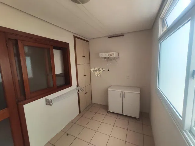 Imagem 1: Apartamento Semimobiliado com Varanda e suíte no Centro de Esteio - Venda