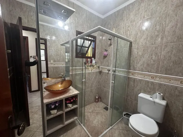 Imagem 16: Casa À Venda em Sapucaia do Sul - Centro - 158.19M² de Área Construída - com Hidromassagem e Varanda