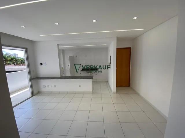 Imagem: O apartamento possui 2 Dormitórios, 1 Suíte, 2 Banheiros,