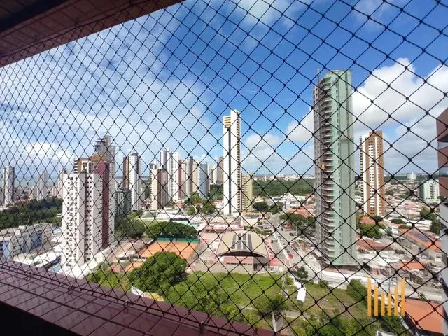 Imagem: Apartamento para Alugar em Miramar com 3