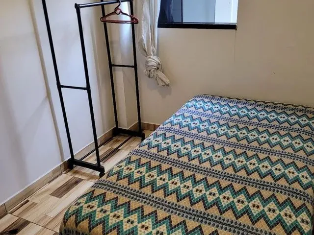 Imagem 2: Alugo Quarto Quarto com aluguel com preço sob consulta