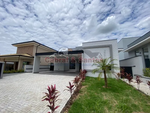 Imagem: Casa À Venda no Condomínio Portal dos