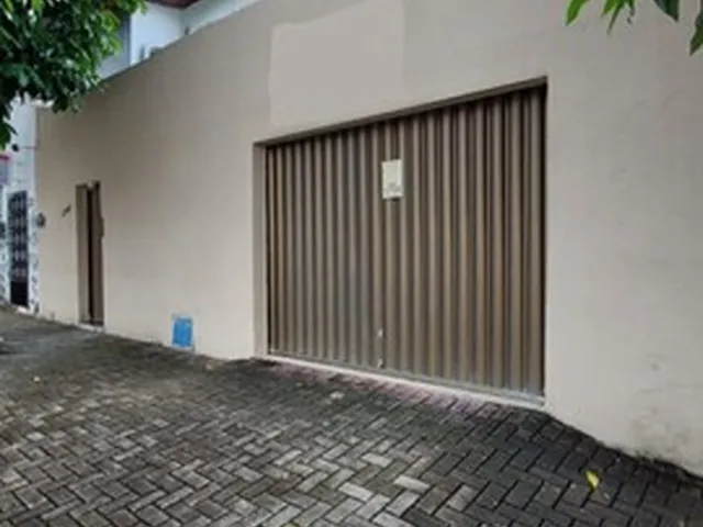 Imagem 1: More a Poucos Metros da Av Washington Soares - Alugo Casa de 3 Suítes + Dce