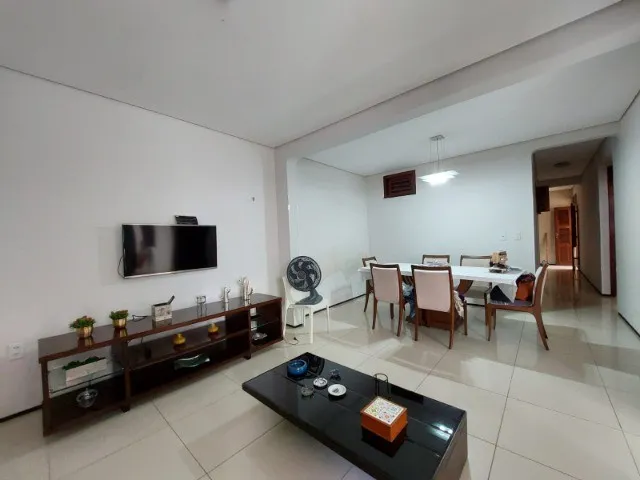 Imagem 3: More a Poucos Metros da Av Washington Soares - Alugo Casa de 3 Suítes + Dce