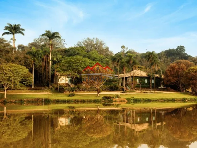 Imagem 3: Imperdível casa de luxo em condomínio - 4 quartos, 4 suítes, 3 salas, 6 banheiros, 6