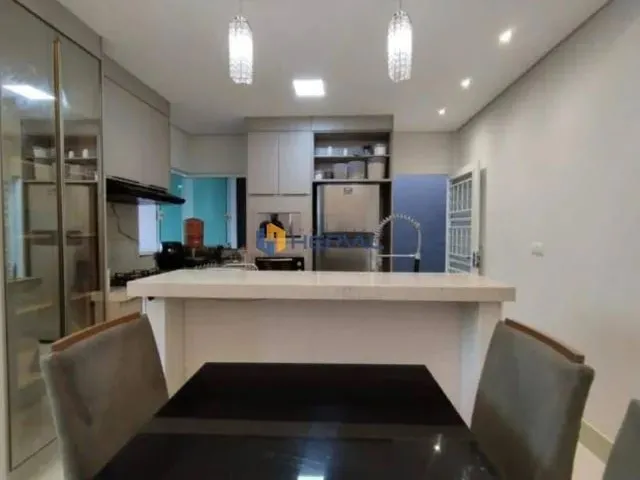 Imagem: Casa com 3 Quartos, 160 M², À Venda por