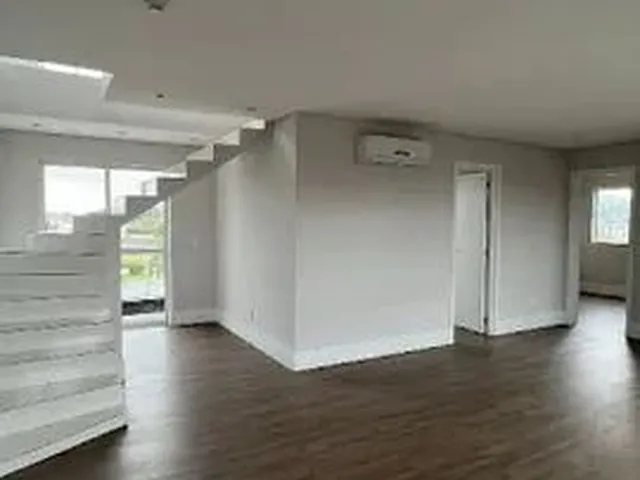 Imagem: Cobertura com 3 Dormitórios À Venda, 175
