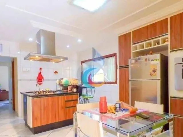 Imagem: Casa com 3 Dormitórios À Venda, 245 M²