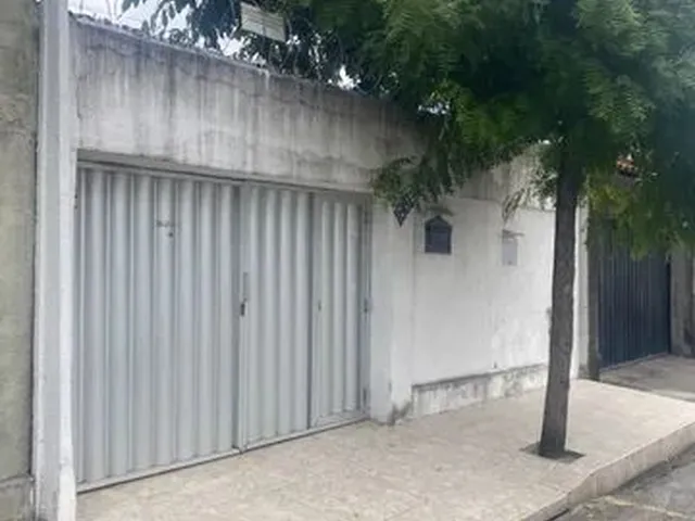 Imagem: Casa no Benfica do Lado do Shopping ! Contato
