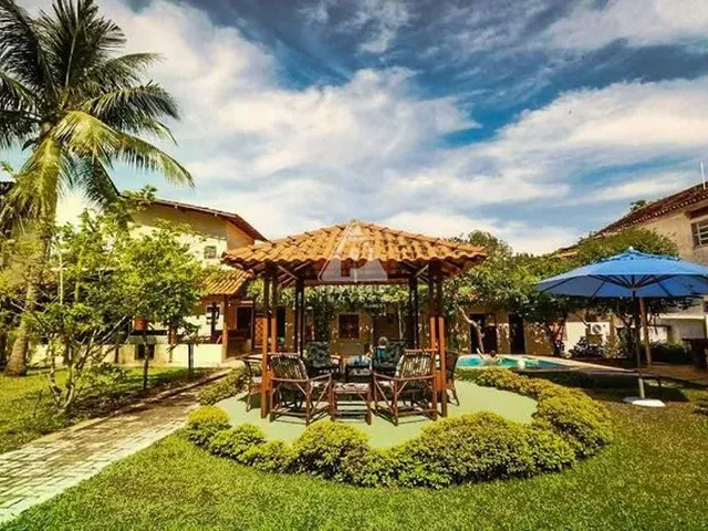 Imagem: A casa possui 5 Dormitórios, 5 Banheiros, 300m² de Área