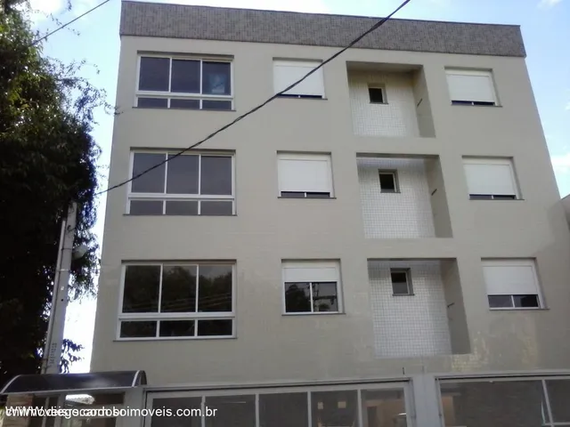 Imagem: O apartamento possui 3 Dormitórios, 1 Suíte, 2 Banheiros,