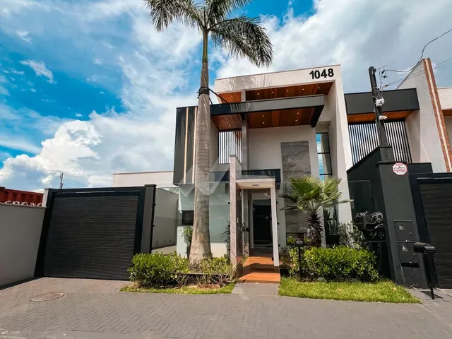 Imagem 2: Linda casa com móveis planejados , 1 suíte e 2 quartos - Jardim Gisela, TOLEDO - PR