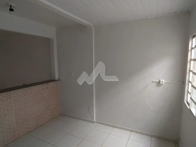 Imagem 7: Sobrado com 3 dormitórios para locação,200.00 m , Centro, TOLEDO - PR