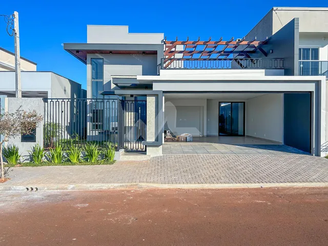 Imagem: SOBRADO DE ALTO PADRAO COM PISCINA NO PISO