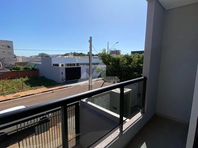 Imagem 1: Sobrado à venda, Vila Industrial, TOLEDO - PR