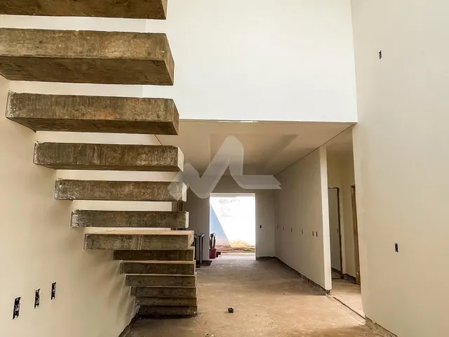 Imagem 9: CASA À VENDA COM MEZANINO NO BAIRRO TOCANTINS