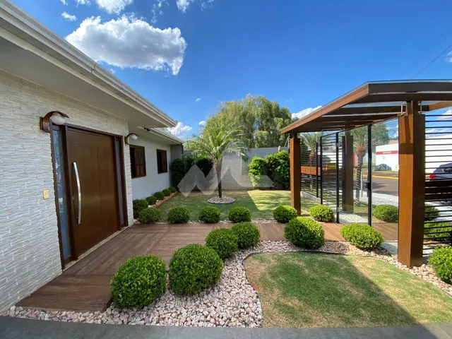 Imagem: Casa à Venda - Localizada no Centro - Com