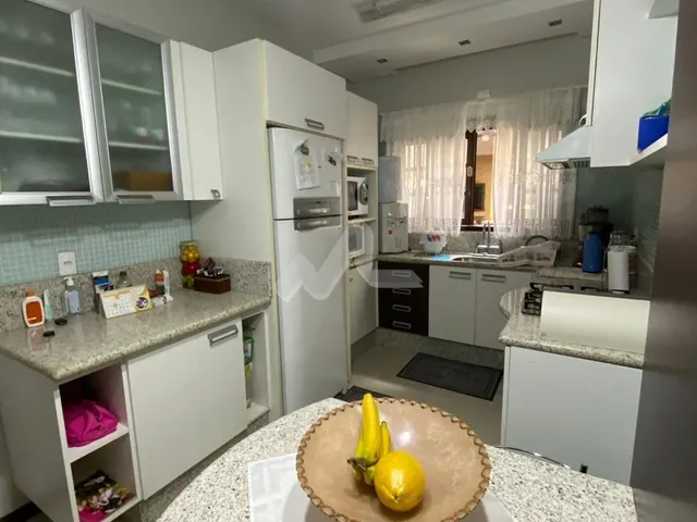 Imagem 3: Casa à Venda - Localizada no Centro - Com suíte e 3 quartos à venda