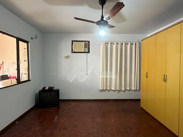Imagem 8: Prédio a venda no Centro de Toledo, com sala comercial, barracão e apartamento