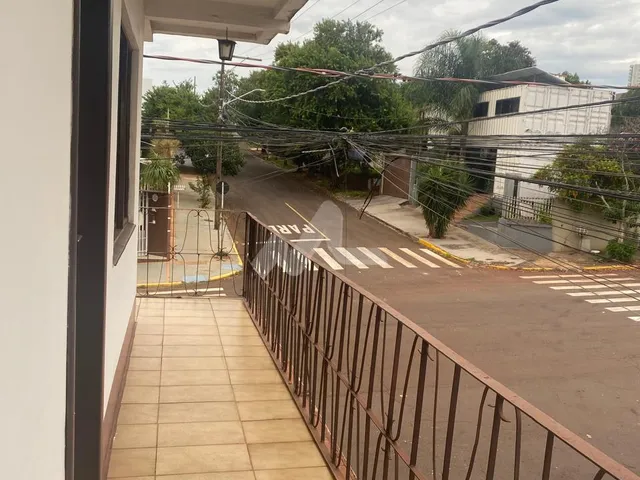 Imagem 4: Prédio a venda no Centro de Toledo, com sala comercial, barracão e apartamento