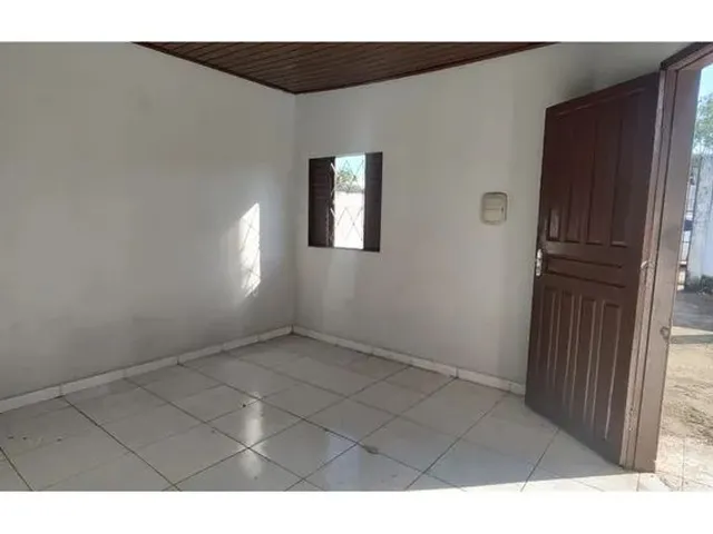 Imagem: Casa com 3 Dormitórios para Alugar - Castanheira