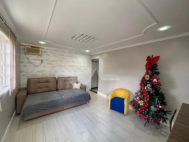 Imagem 3: Casa com piscina à venda no Jardim Pancera - com suíte 2 quartos