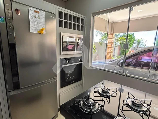 Imagem 5: Casa com piscina à venda no Jardim Pancera - com suíte 2 quartos