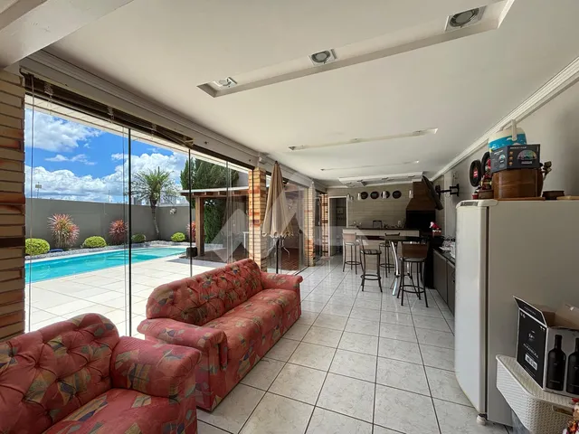 Imagem 9: Casa com piscina à venda no Jardim Pancera - com suíte 2 quartos