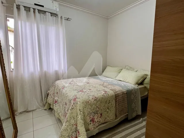 Imagem 4: Casa À Venda no Jardim Pancera em Toledo com Piscina Aquecida e Espaço para Academia