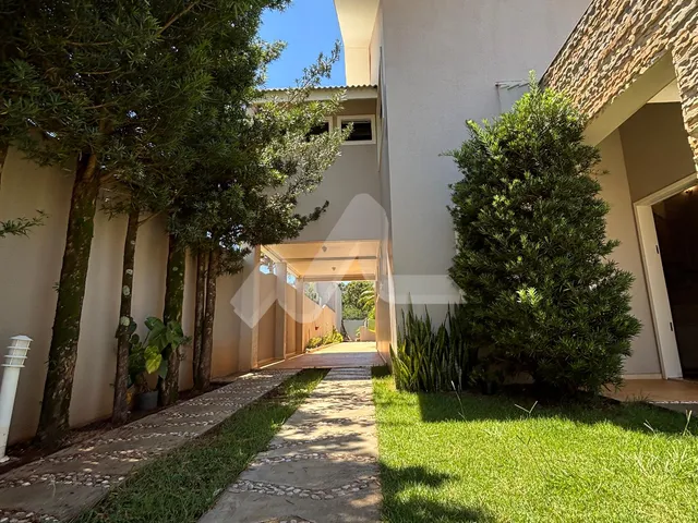 Imagem 3: Casa à venda, no Centro de Toledo, com terreno de 506 m com 1 suíte 3 quartos
