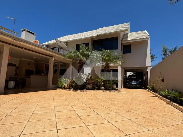 Imagem 8: Casa à venda, no Centro de Toledo, com terreno de 506 m com 1 suíte 3 quartos