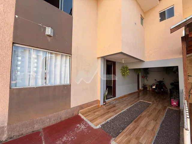 Imagem 1: Sobrado com 3 dormitórios à venda,115.00 m , Centro, TOLEDO - PR