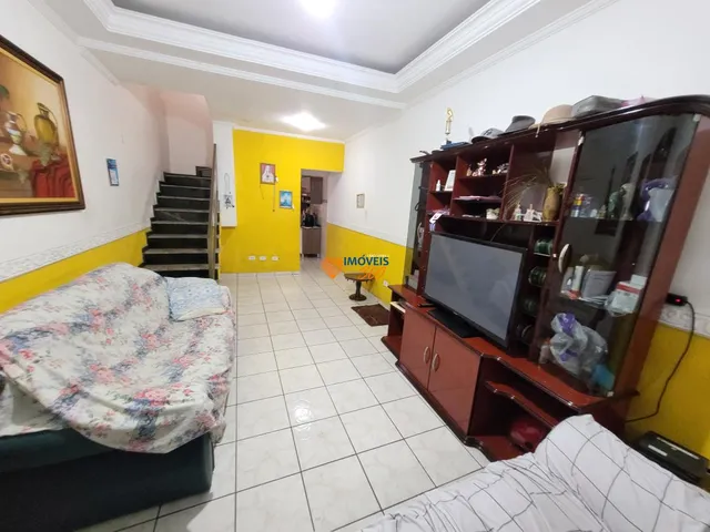 Imagem: Sobrado Individual de 2 Dormitorios a 600