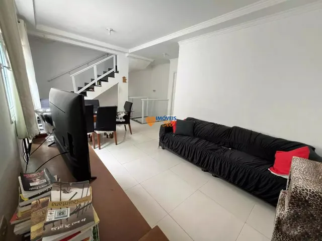 Imagem: Sobrado Triplex em Condominio Fechado na