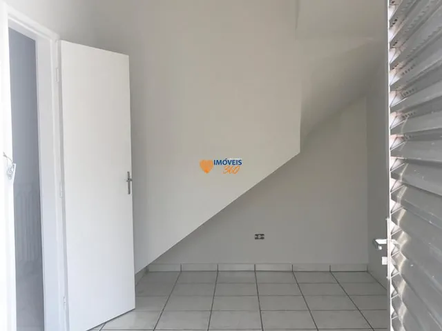 Imagem: Triplex Independente em São Vicente!