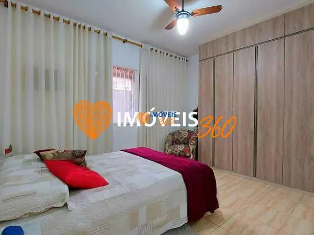 Imagem: Casa de Rua - Térrea / Residencial / Jardim