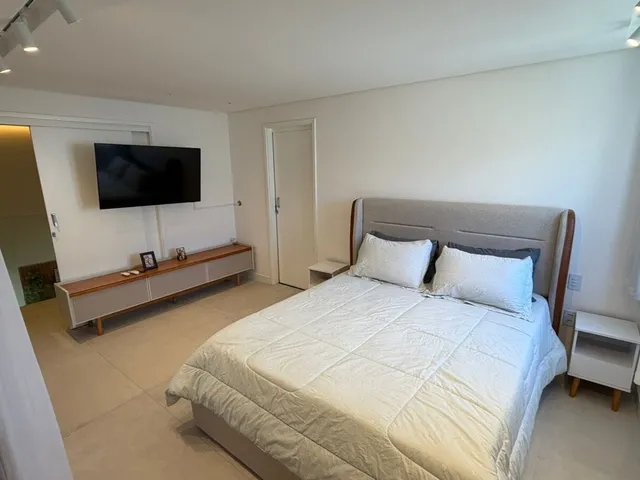 Imagem 8: 04 suítes sendo uma reversível, piscina e espaço gourmet, na Barra de São Miguel
