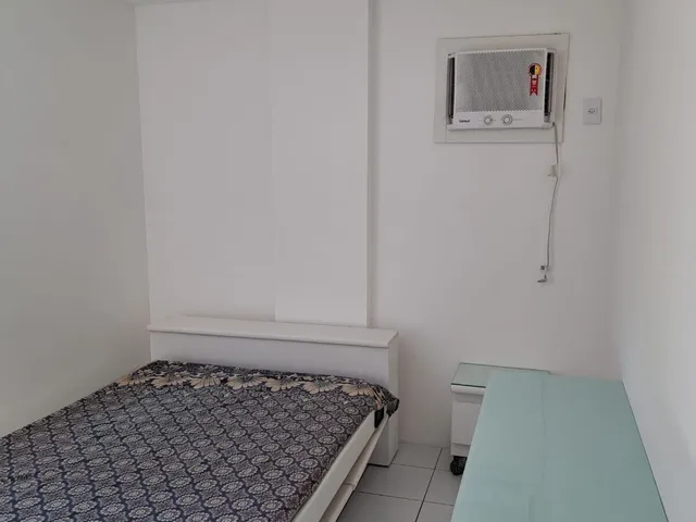Imagem 2: Quarto e sala, mobiliado, na Ponta Verde