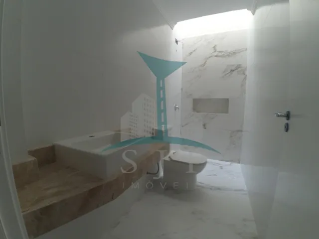 Imagem 1: Imperdível sobrado à venda em Curitiba-PR, bairro Uberaba: 3 quartos, 1 suíte, 1 sala