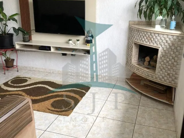 Imagem: Imperdível sobrado à venda em São José