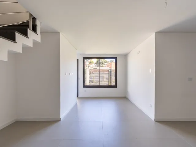 Imagem 7: Imperdível casa em condomínio de luxo no Pilarzinho, Curitiba-PR: 3 quartos, 3 suítes