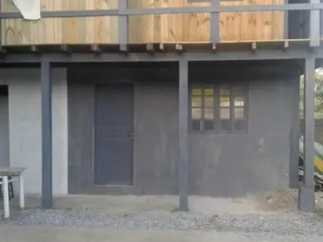 Imagem: A casa possui 2 Dormitórios, 1 Banheiro, 1 Vaga na