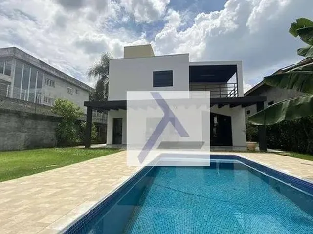 Imagem: A casa possui 4 Dormitórios, 4 Suítes, 5 Banheiros, 5